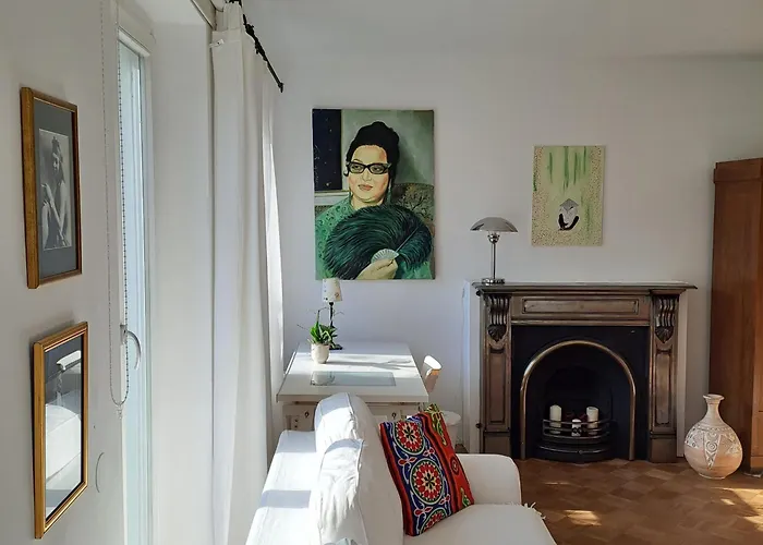 Spacious In Tempelhof Park Area