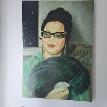 Spacious In Tempelhof Park Area *