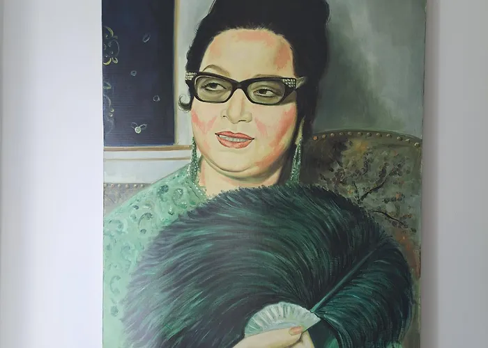 Spacious In Tempelhof Park Area *